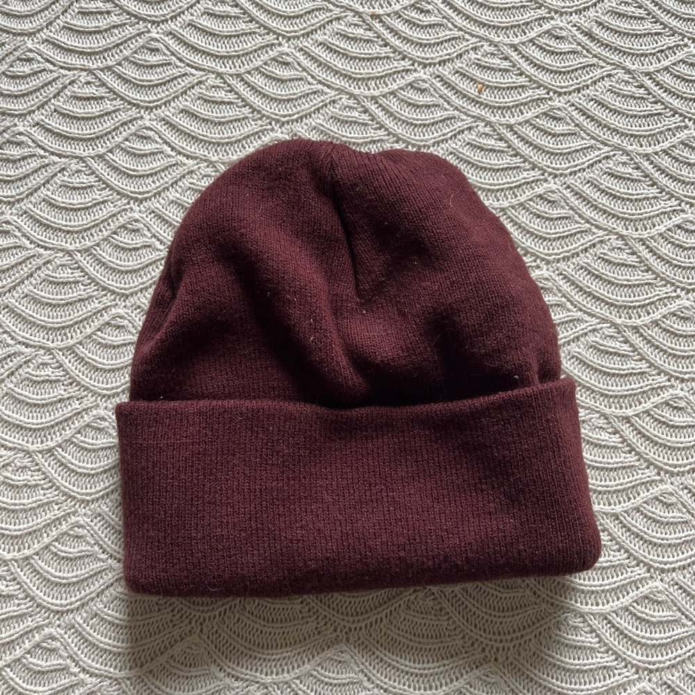 Aritzia • Talula Ribbed Beanie 🤍